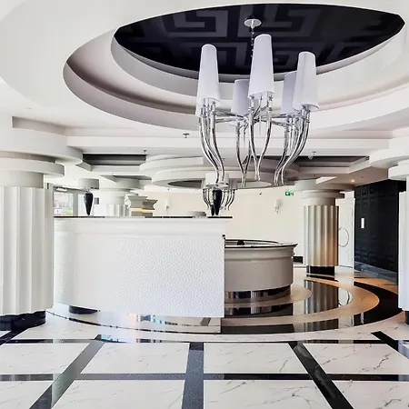 Ans Hanza Tower No 524 - Swimming Pool, Sauna, Jacuzzi, Viewing Terrace