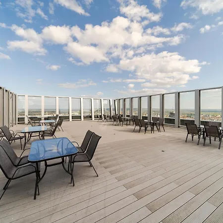 Ans Hanza Tower No 524 - Swimming Pool, Sauna, Jacuzzi, Viewing Terrace *