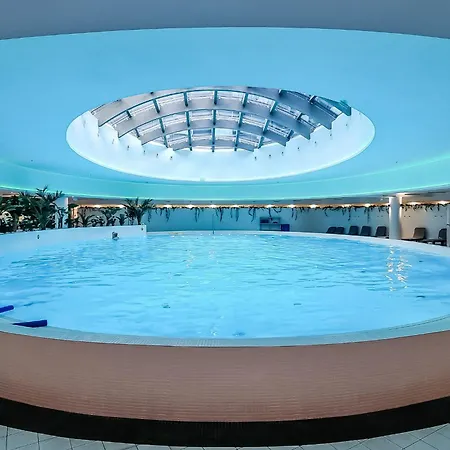 Hanza Tower No. 524 - Swimming Pool, Jacuzzi, Balcony Lägenhet Szczecin