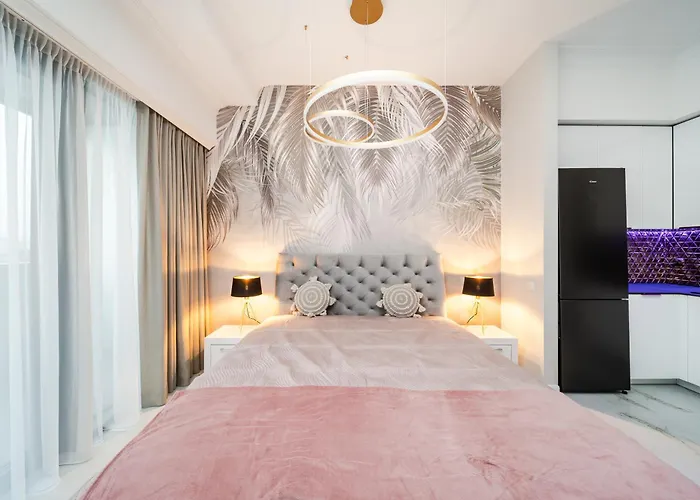 Ans Hanza Tower No 524 - Swimming Pool, Sauna, Jacuzzi, Viewing Terrace *